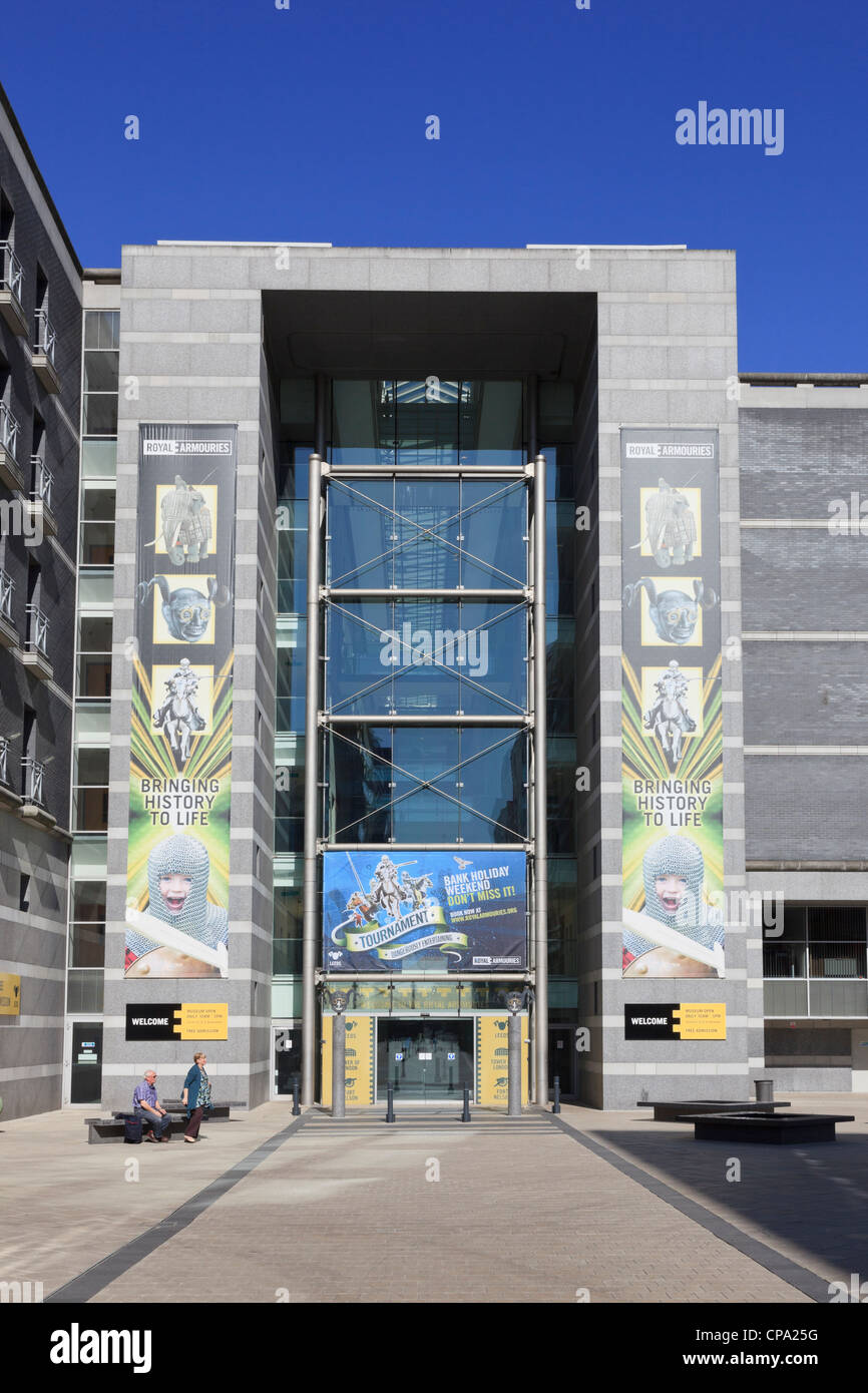 Clarence Dock, Leeds, West Yorkshire, England, UK, Großbritannien, Europa. Eintritt in das Royal Armouries Museum. Stockfoto