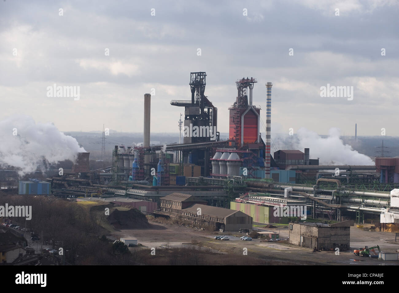 Das Hüttenwerk der ThyssenKrupp Steel AG, Hochofen 8, Duisburg, Deutschland Stockfoto