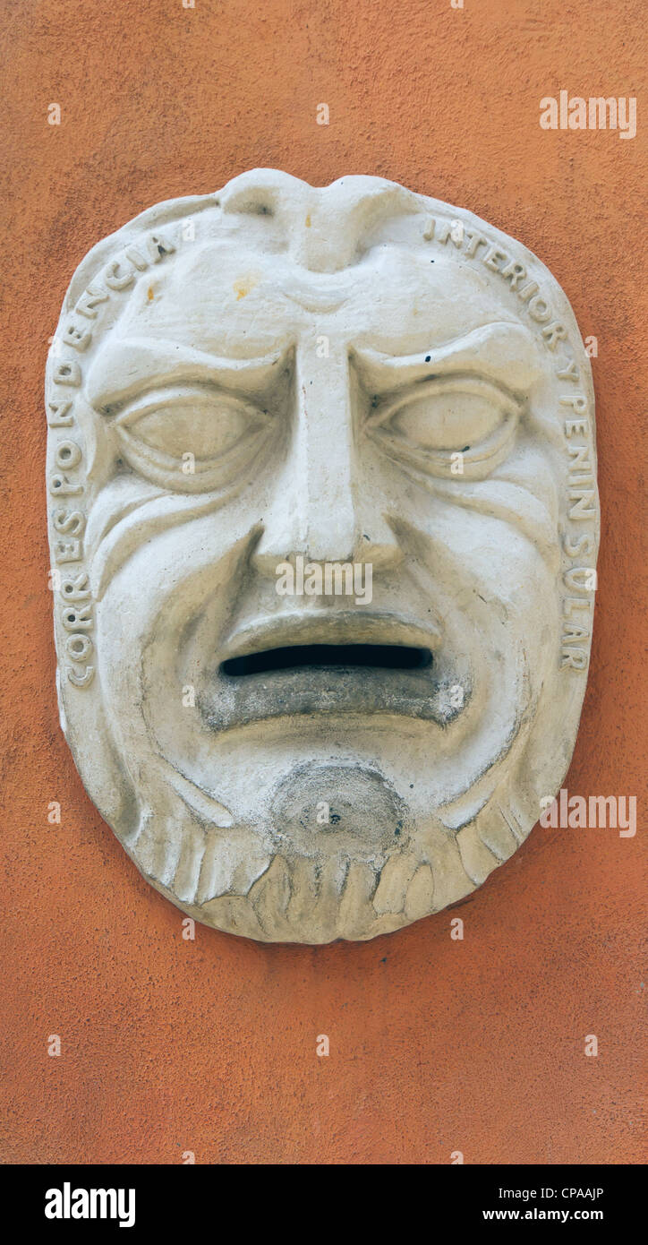 Antiker Briefkasten, Havanna, Kuba Stockfoto