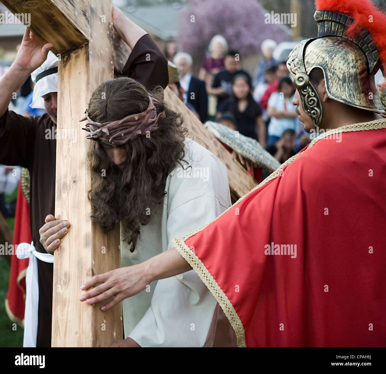 USA, Tennessee, Cookeville. Tennessee Bereich hispanischen Gemeinschaft re-enact die Passion Christi am Karfreitag. Stockfoto
