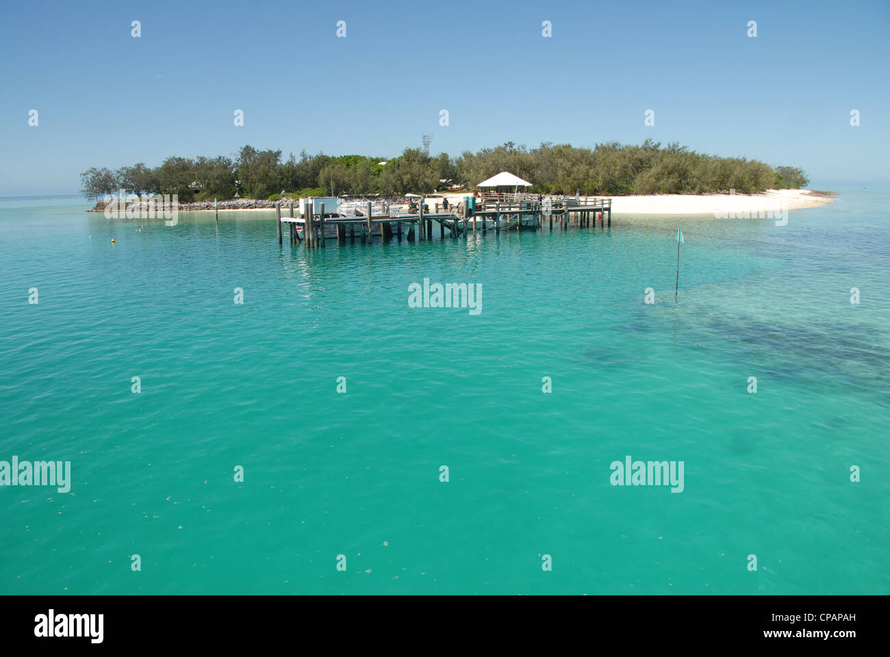 Das türkisfarbene Wasser des Heron Island im südlichen Great Barrier Reef in Queensland sind berühmt für Tauchen, Schnorcheln, Segeln Stockfoto