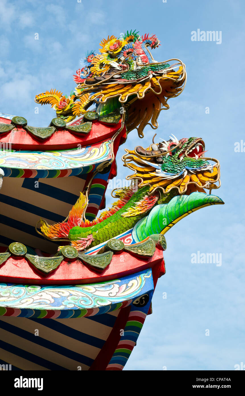 Tier Skulptur auf dem Dach der chinesischen Tempel. Stockfoto