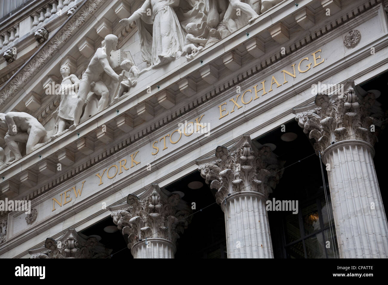 New Yorker Börse auf der Broad Street in Manhattan, New York City Stockfoto