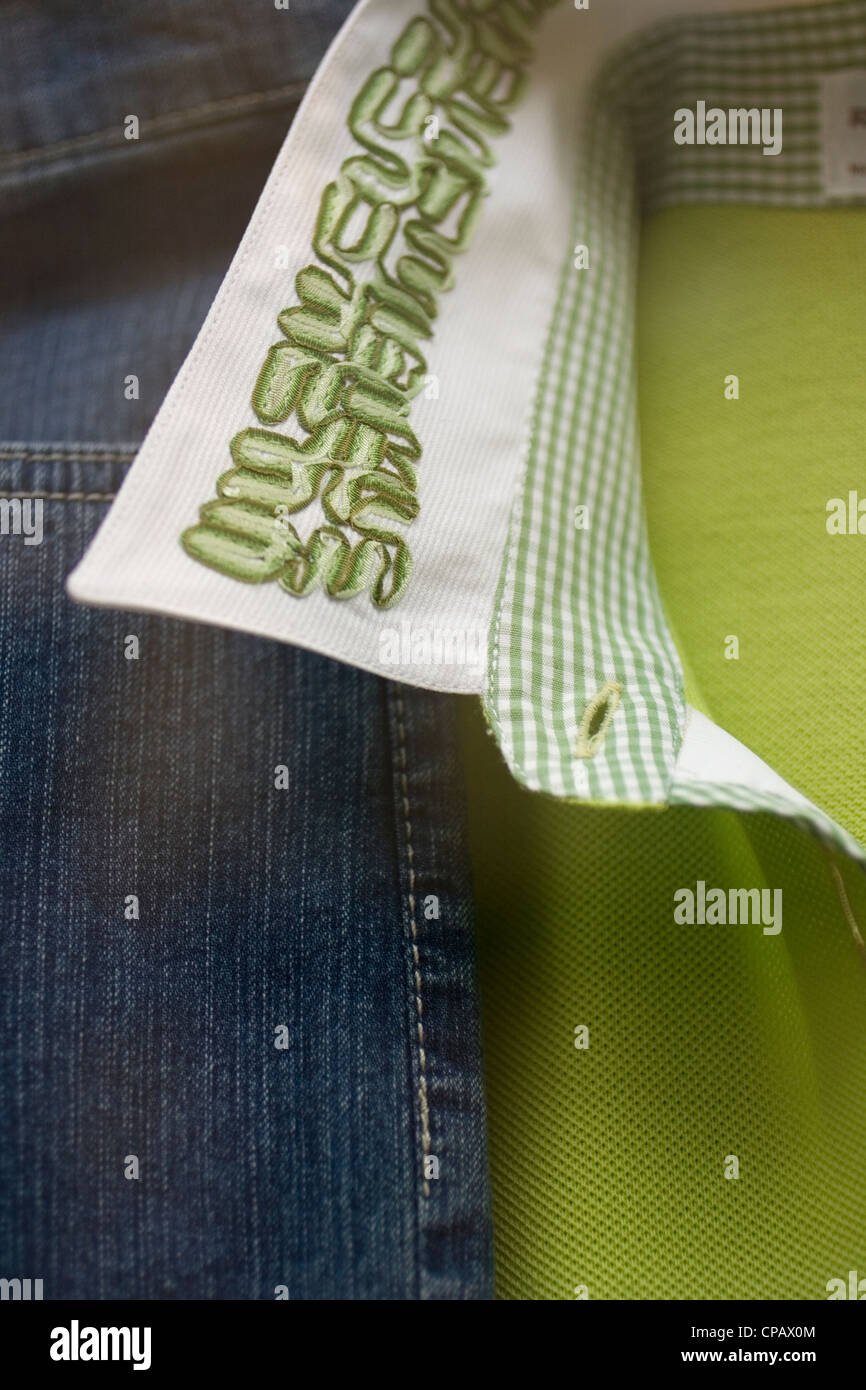 Photo von eleganten gestickte shirt Stockfoto