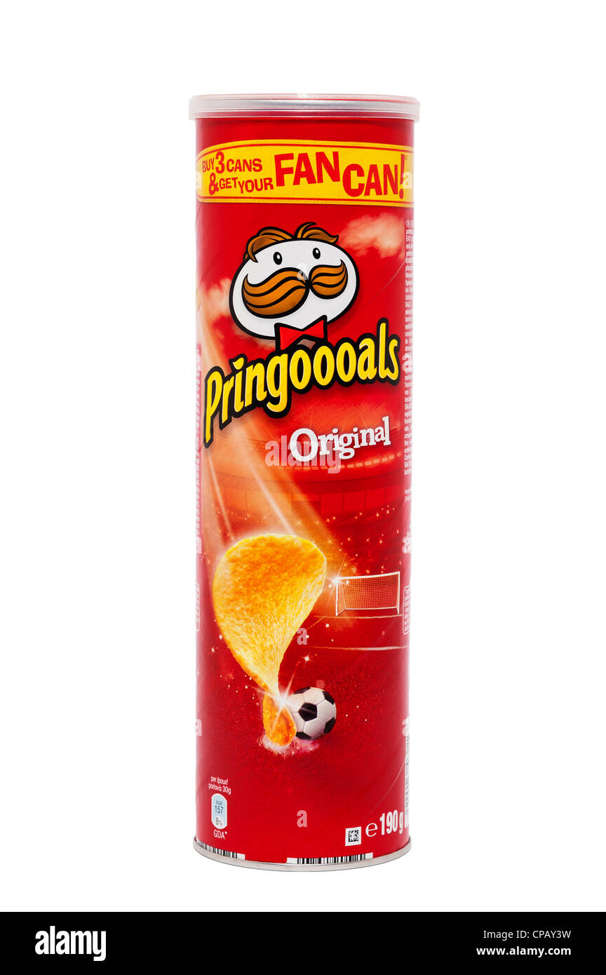 Eine Tube original Pringles Chips auf einem weißen Hintergrund Stockfoto