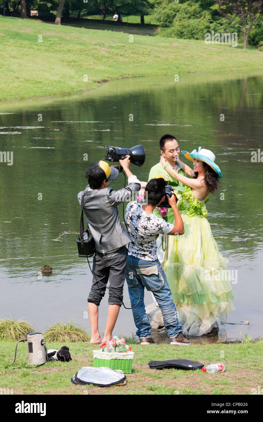 Hochzeit Fotos, Taiziwan Park, Hangzhou, Zhejiang Provinz, China Stockfoto