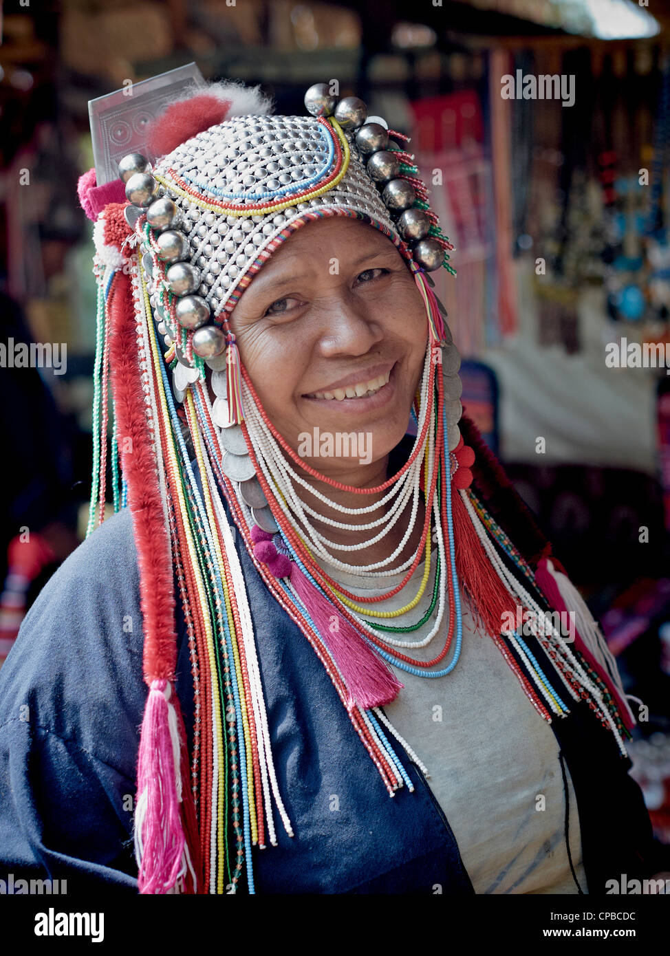 Akha Hill Tribe Frau von Nord-thailand. Chiang Mai Provinz. Ländliche Thailand Menschen S.E. Asien. Bergstämme Stockfoto