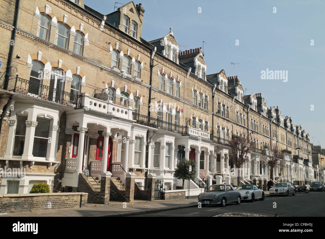 Gesamtansicht der Eigenschaften auf Gunterstone Road, Hammersmith und Fulham, W14, London Stockfoto