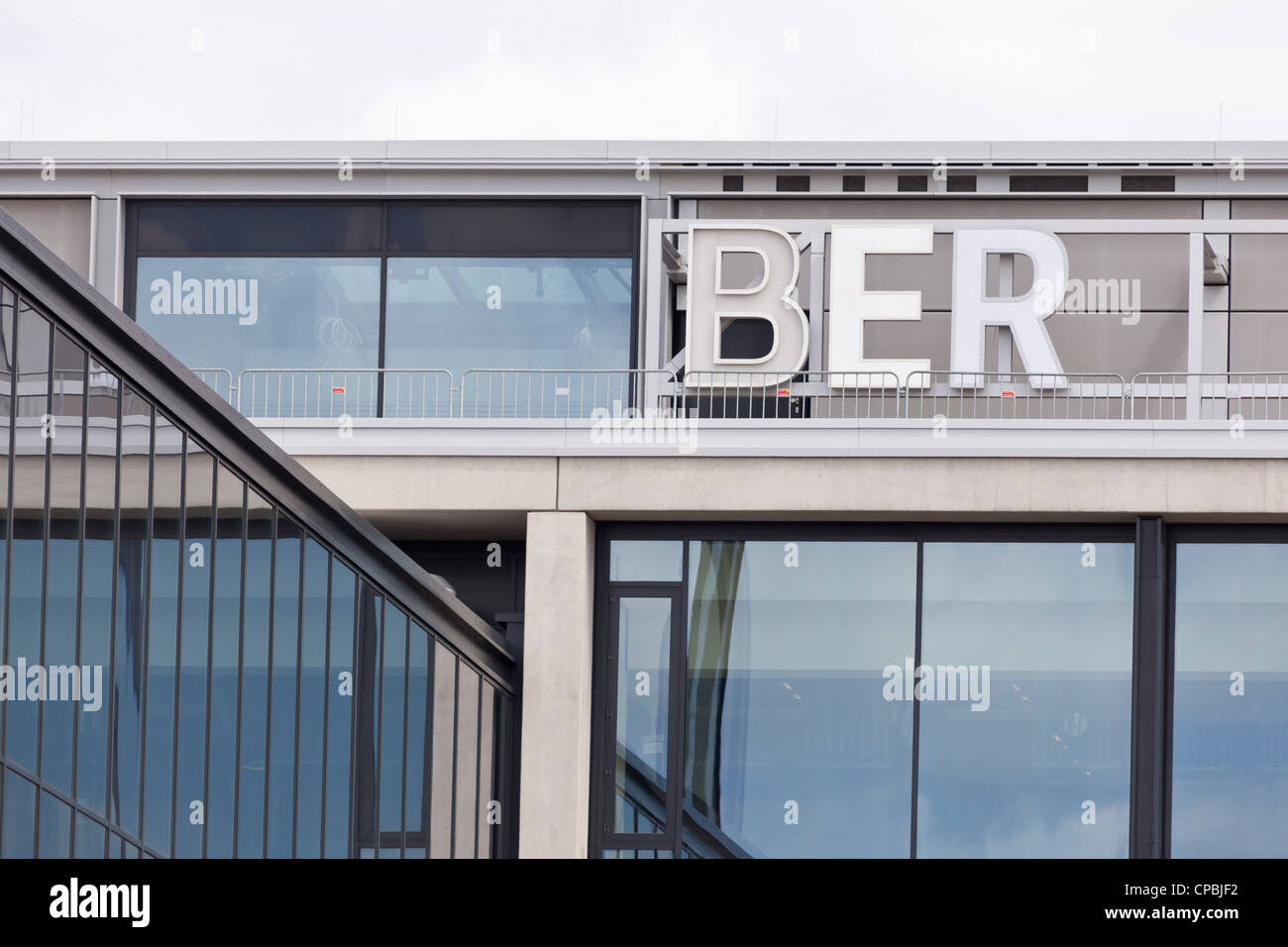 Identifikations-Code des Flughafens New Berlin-Brandenburg BER während Bau - Berlin, Deutschland, Europa Stockfoto