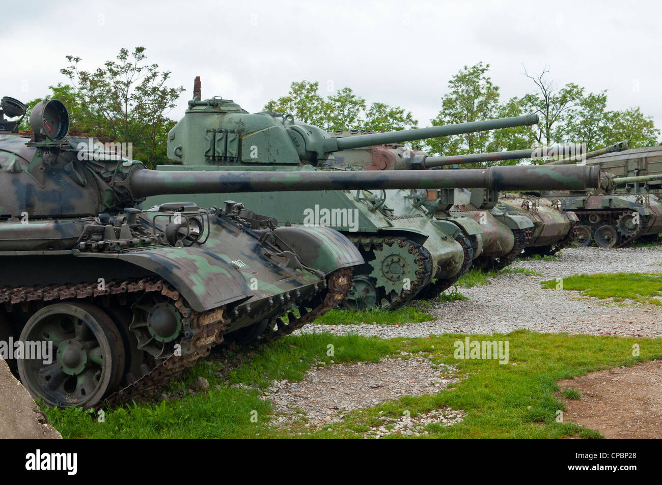 Museum unter freiem Himmel Krieg in Karlovac in Kroatien, mit Panzern. Stockfoto