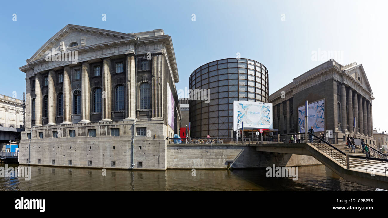 Berliner Pergamonmuseum auf der Museumsinsel panorama Stockfoto