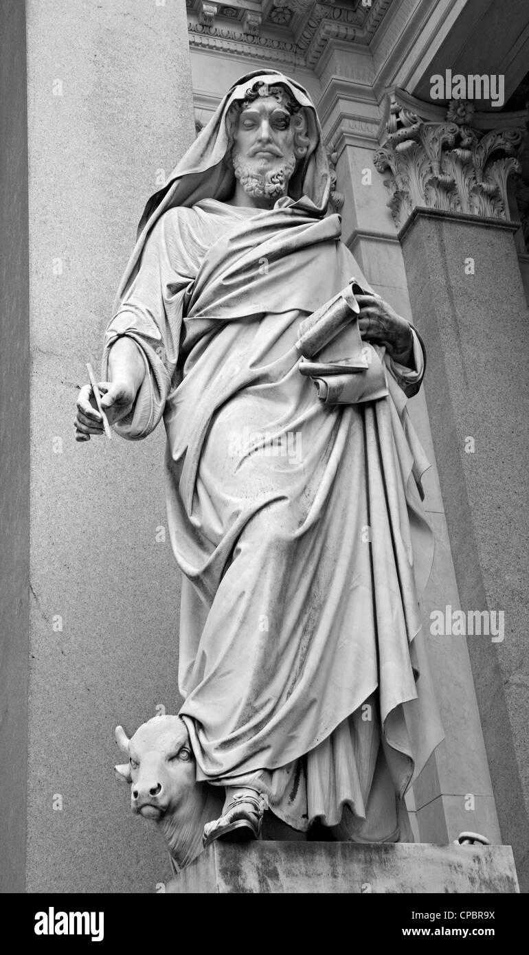 Rom - St. Johannes Evangelist-Statue von st. Pauls s Basilika Stockfoto