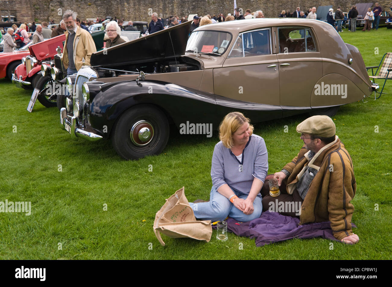 Oldtimer Daimler auf die Märsche Transport Festival Ausstellung von Oldtimer und Youngtimer auf Ludlow Food Frühlingsfest Stockfoto