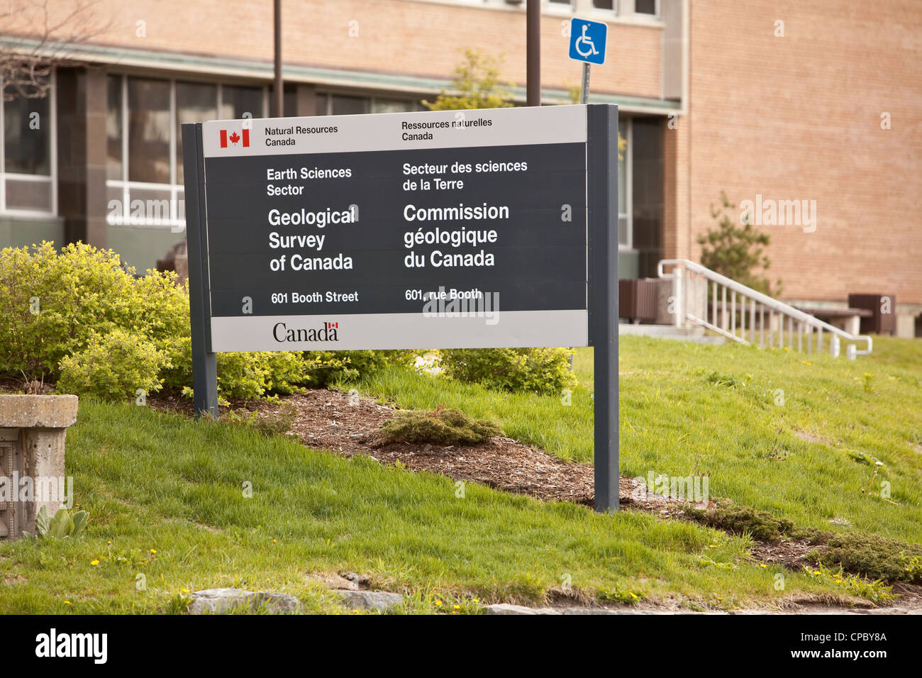 Geological Survey of Canada (Kommission Geologique du Canada) ist in Ottawa abgebildet. Stockfoto