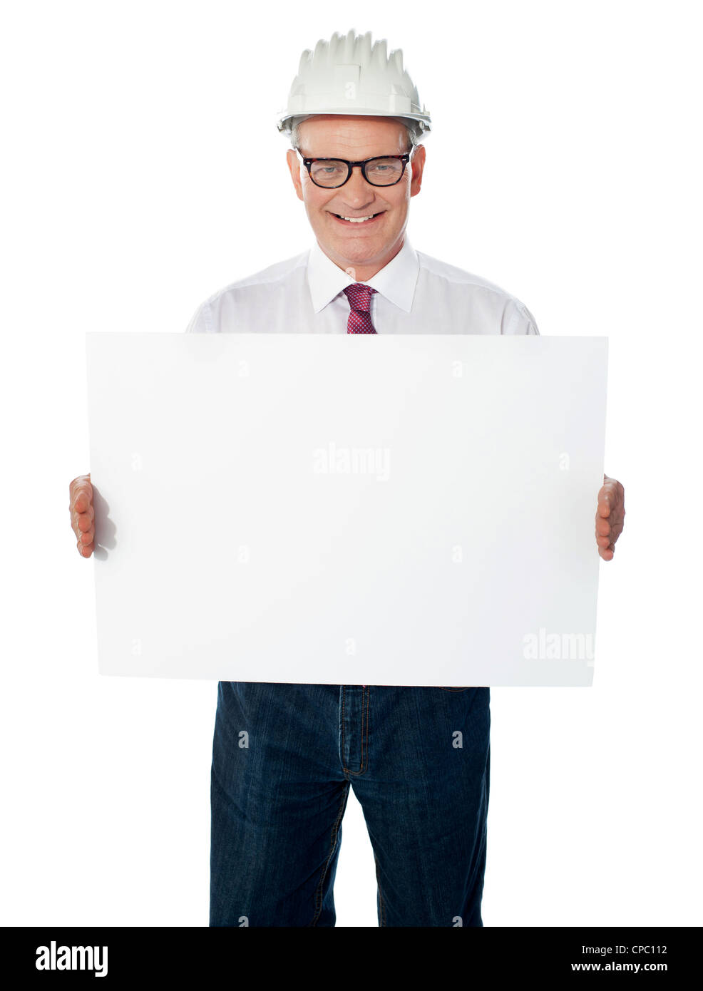 Geschäftsmann Architekt hält ein leeres weißes Schild. Senior Stockfoto