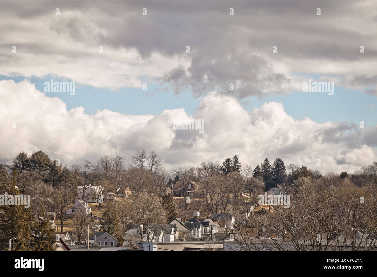 Ansicht von Kingston NY mit Wolken und Himmel Stockfoto