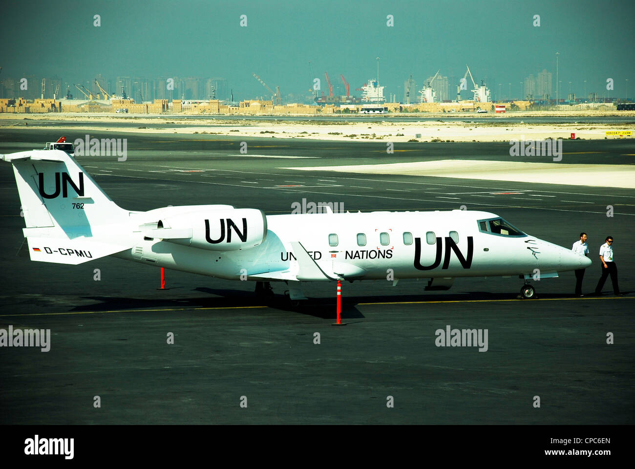 Ein Flugzeug der Vereinten Nationen an den internationalen Flughafen Doha, Katar Stockfoto