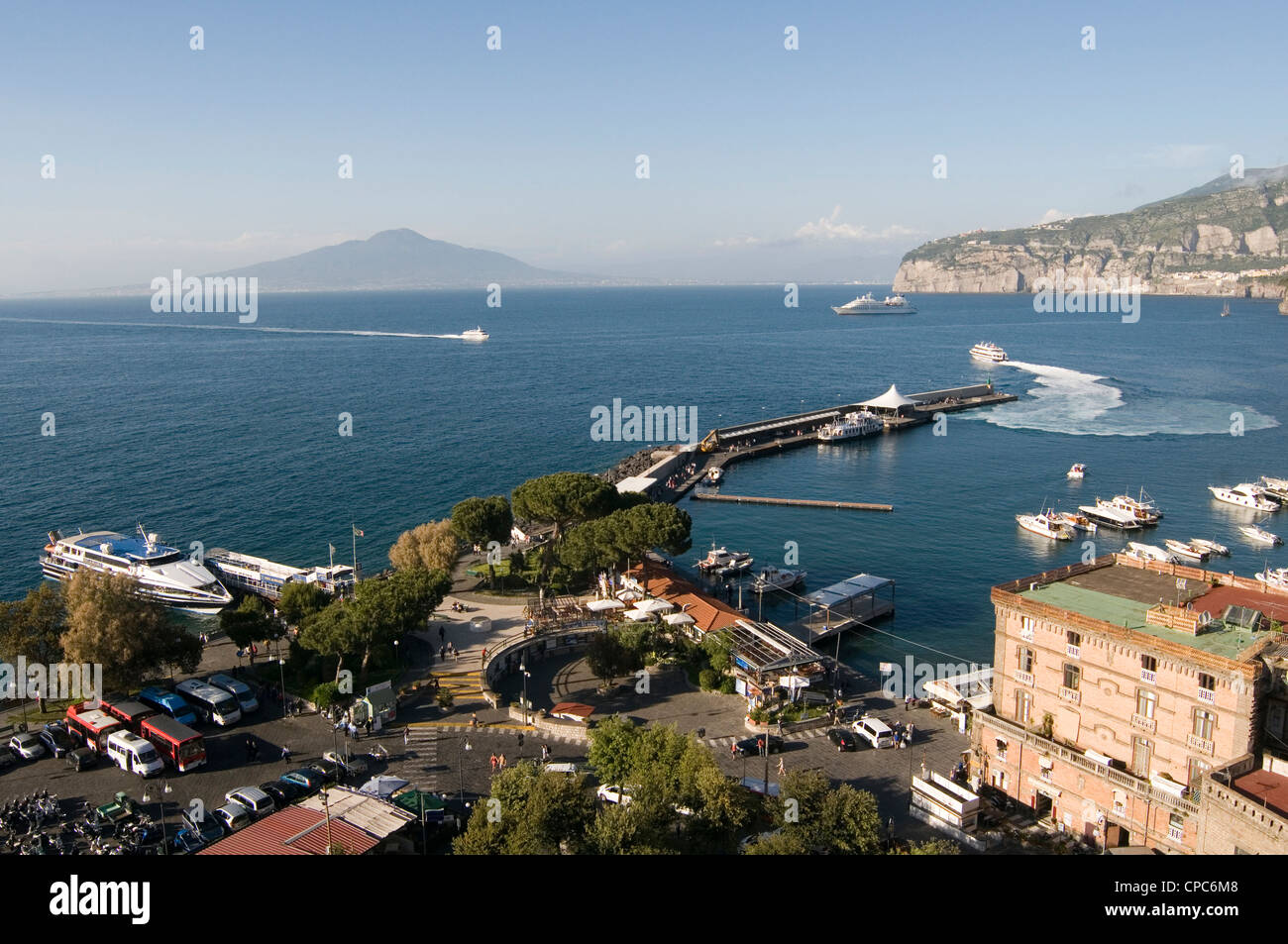 Sorrent Italien italienischen Badeort Amalfi Küste Golf von Neapel Vesuv Hafen Hafen Stockfoto