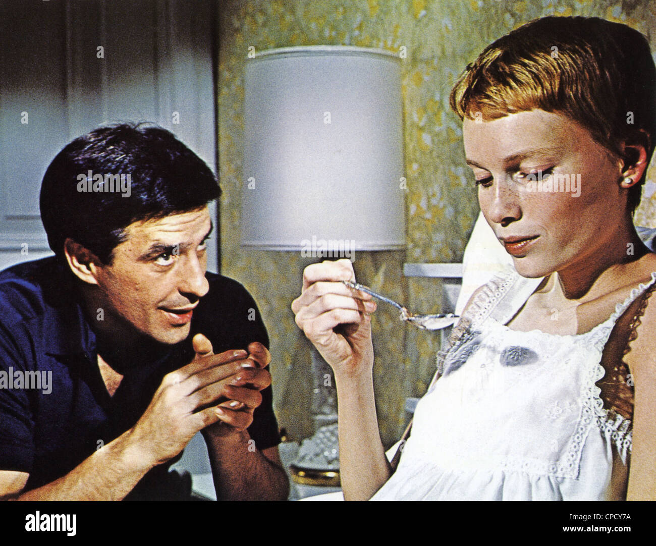 Rosemarys Baby 1968 John Cassavetes Stockfotos Und Bilder Kaufen Alamy