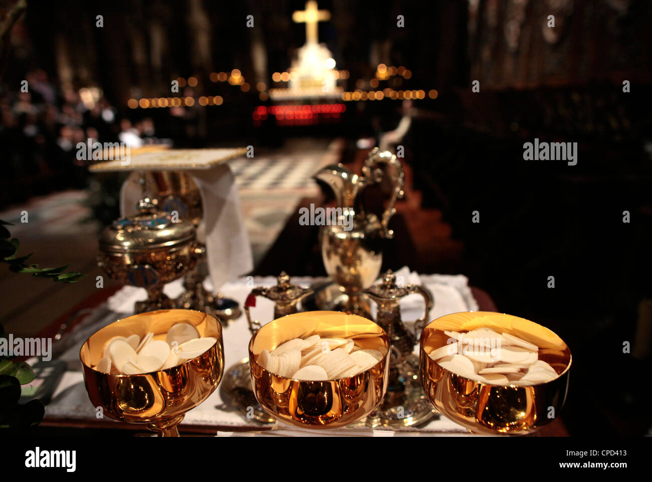 Host-Wafern in Notre-Dame de Paris Kathedrale, Paris, Frankreich, Europa Stockfoto