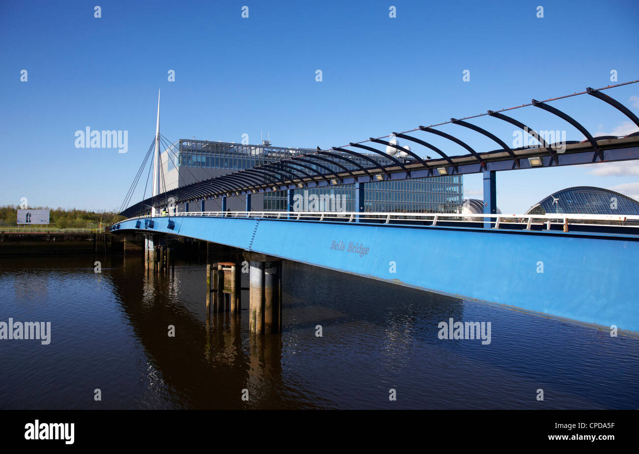 Glocken Brücke Steg über den Fluss Clyde-Glasgow-Schottland-Großbritannien Stockfoto