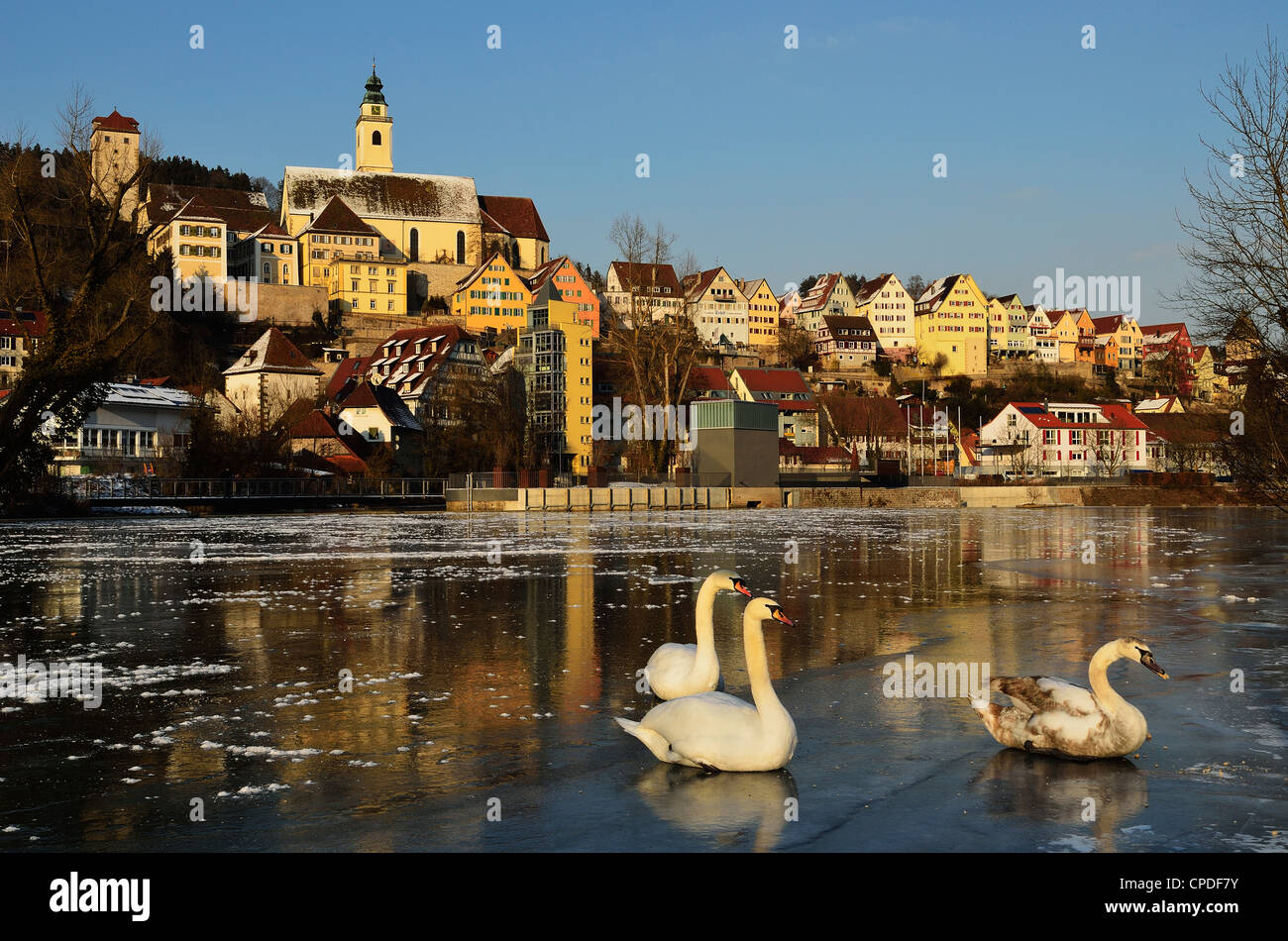 Alte Stadt von Horb und gefrorenen Fluss Neckar, Neckartal (Neckartal), Baden-Wurttemberg, Deutschland, Europa Stockfoto