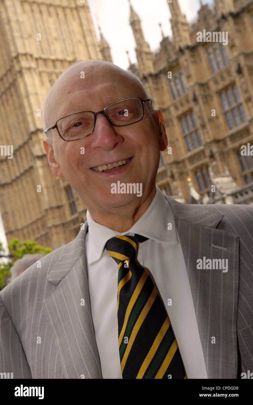 Labour MP Gerald Kaufman in den Häusern des Parlaments, Westminster, London, UK. Stockfoto