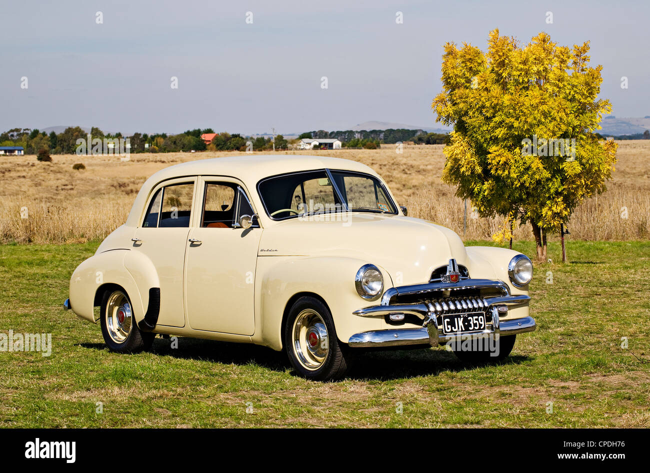 Eine klassische Australische Auto die FJ Holden, auf Anzeige an das historische Fahrzeug zeigen in der Stadt Clunes Australien Stockfoto