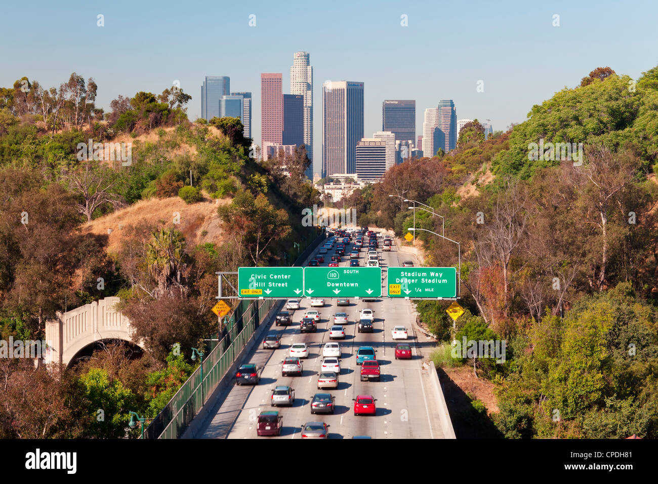 Pasadena Freeway (CA Autobahn 110) führt zu Downtown Los Angeles, California, Vereinigte Staaten von Amerika, Nordamerika Stockfoto