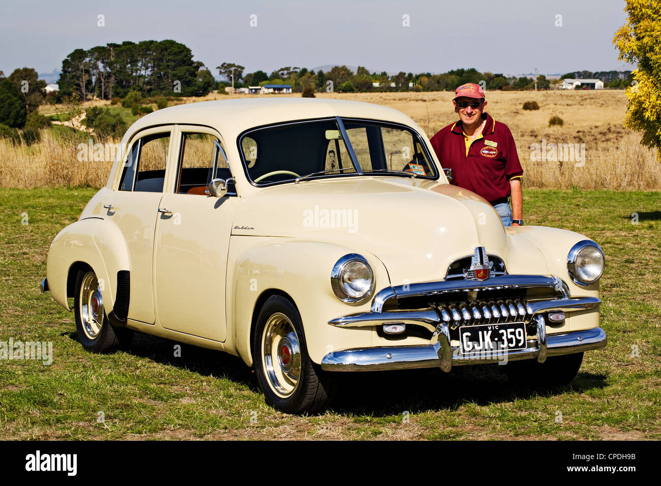 Clunes Australien / australische Oldtimer 1955 FJ Holden, auf dem Display an der historischen Fahrzeug zeigen. Stockfoto