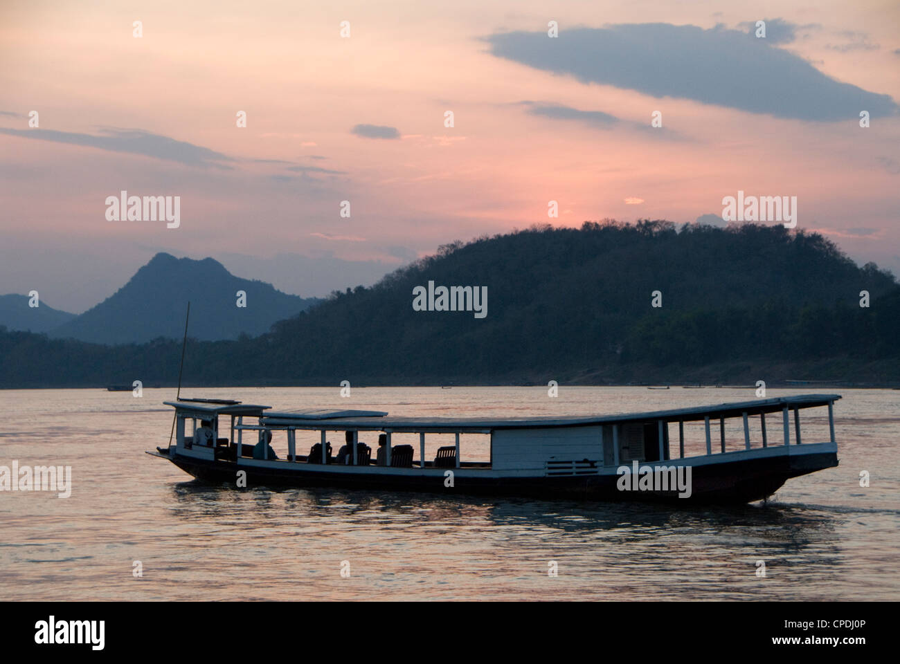 Bootstour auf dem Mekong Fluss bei Sonnenuntergang, Luang Prabang, Laos, Indochina, Südostasien, Asien Stockfoto