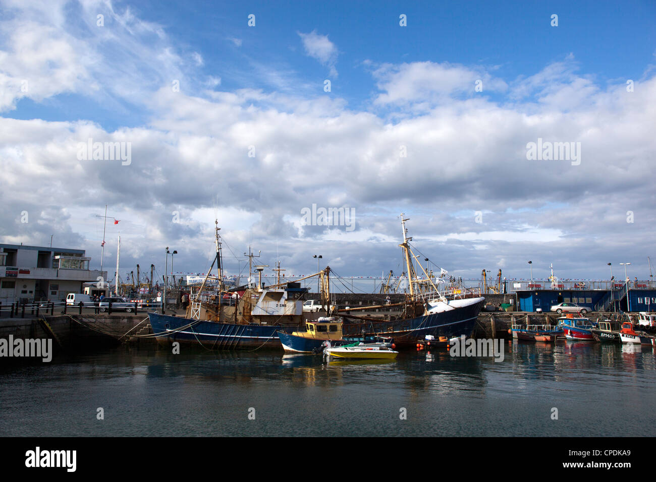 Fischerboote im Hafen von Brixham Stockfoto