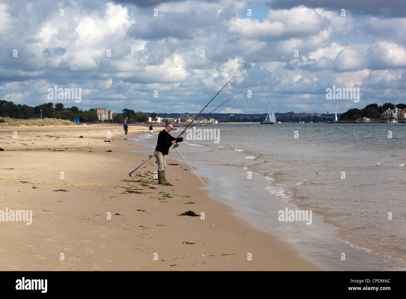 Fischer am Strand von Studland Stockfoto