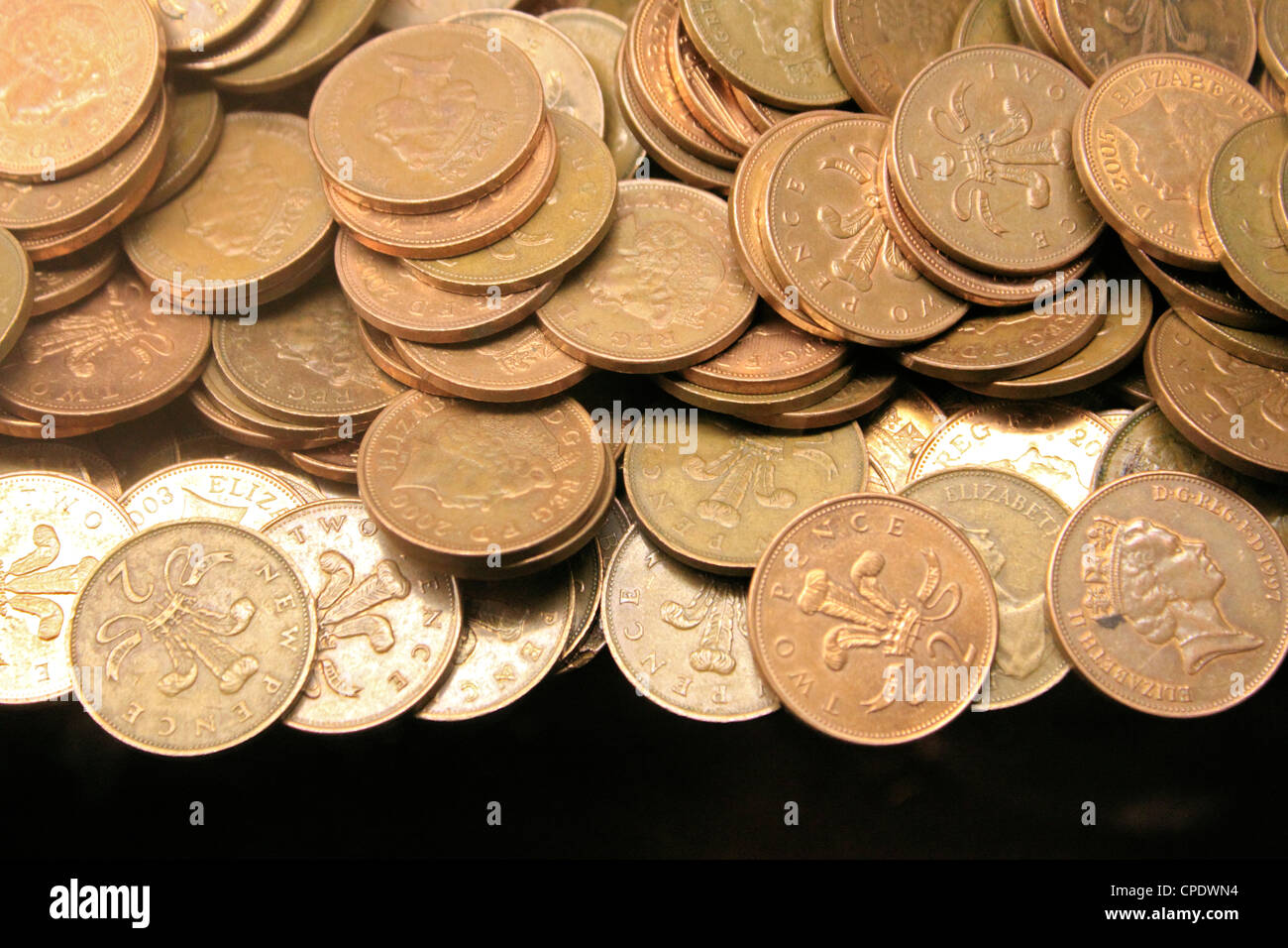 Zwei Pence Münze Tropfen Arcade-Unterhaltungsspiele auf dem Pier Southwold Suffolk England UK Stockfoto