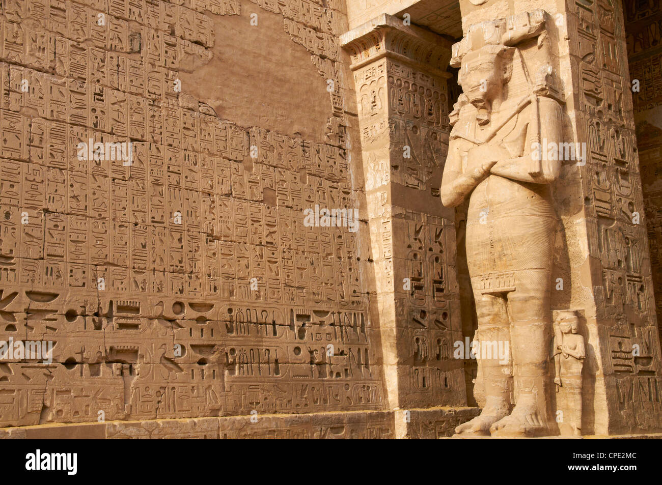 Medinet Habou Tempel, Westufer des Nil, Theben, UNESCO World Heritage Site, Ägypten, Nordafrika, Südafrika Stockfoto