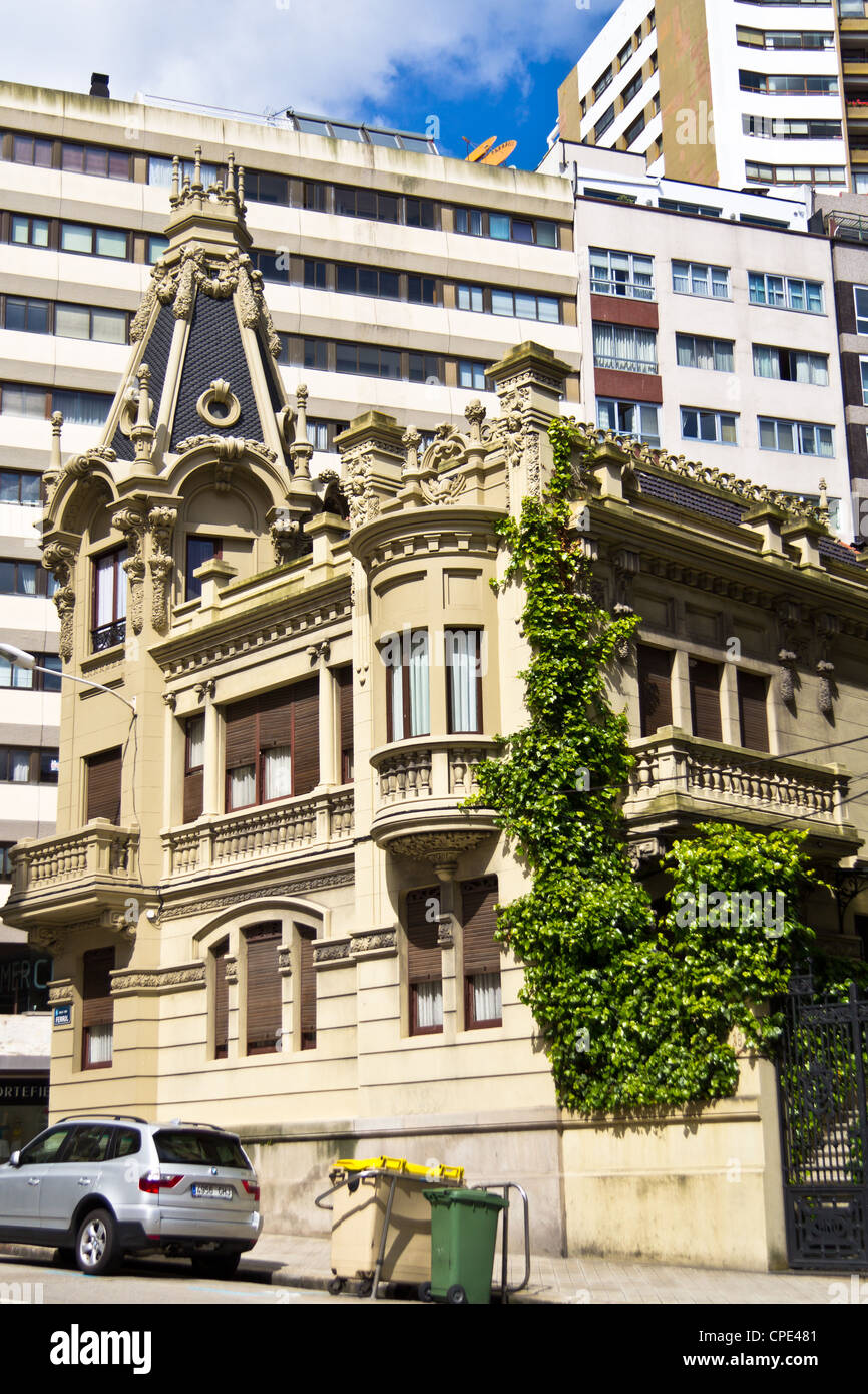 Haus in Ferrol Straße, Coruna Stockfoto