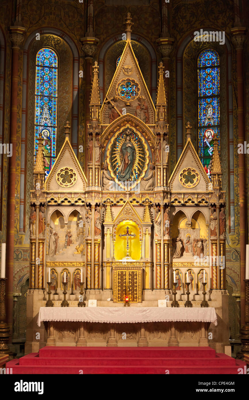 Gotische Altar, Matthiaskirche (Matyas Templom), UNESCO-Weltkulturerbe, Buda, Budapest, Ungarn, Europa Stockfoto