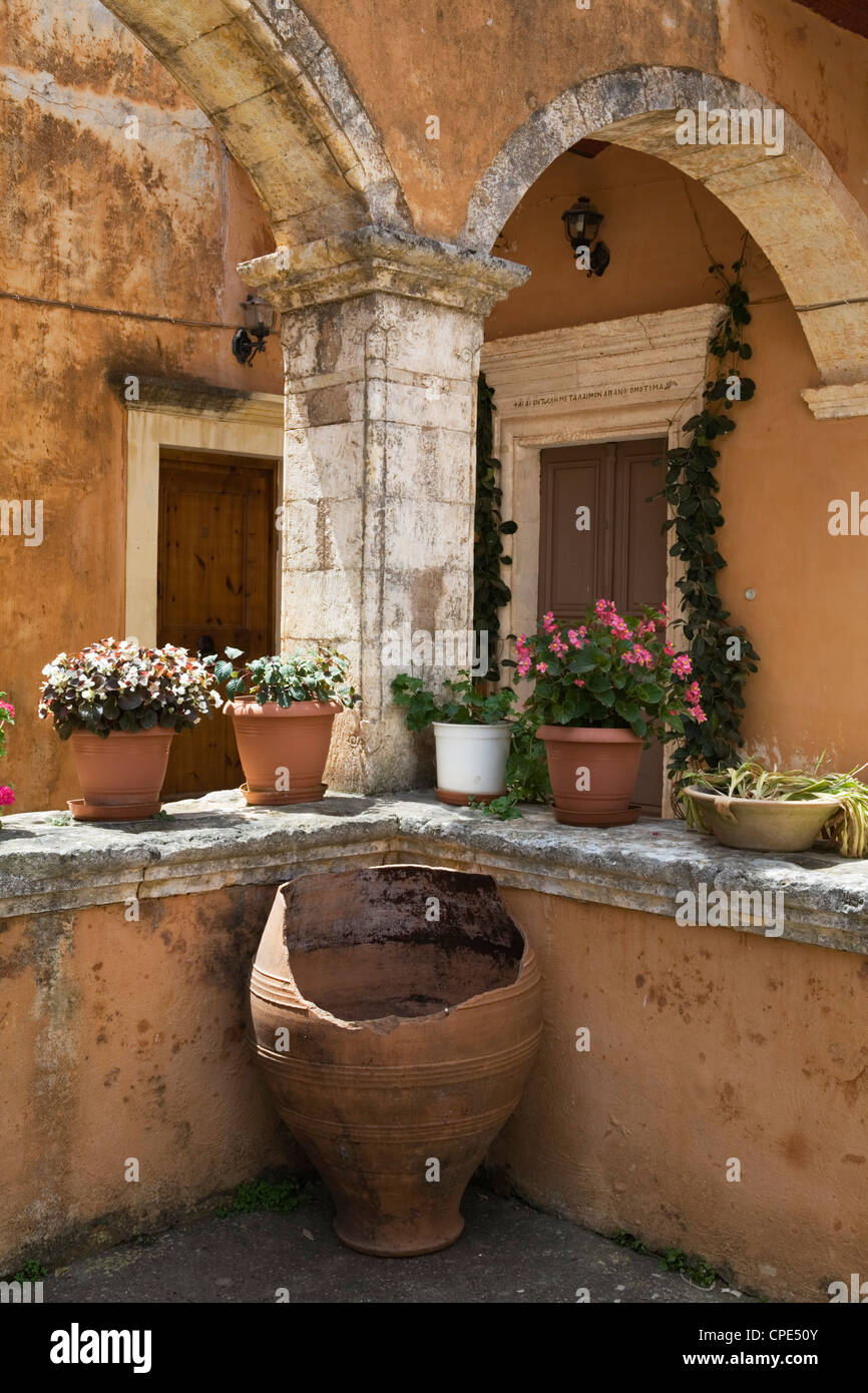 Detail vom Kloster, Kloster Agia Triada, Kreta, griechische Inseln, Griechenland Stockfoto