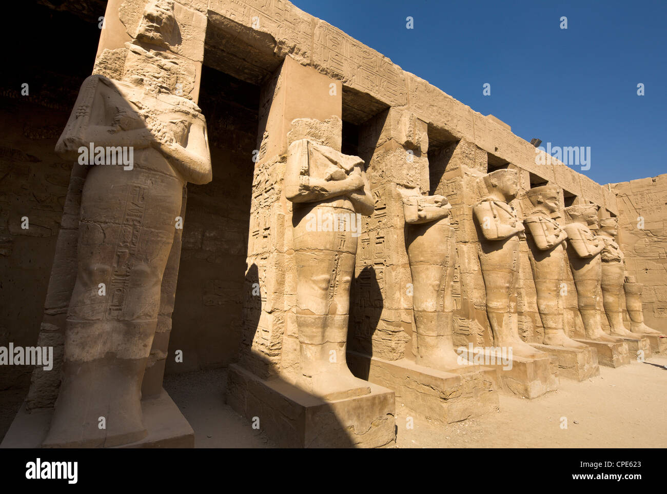 Tempel von Ramses III in Karnak, Theben, UNESCO World Heritage Site, Ägypten, Nordafrika, Südafrika Stockfoto