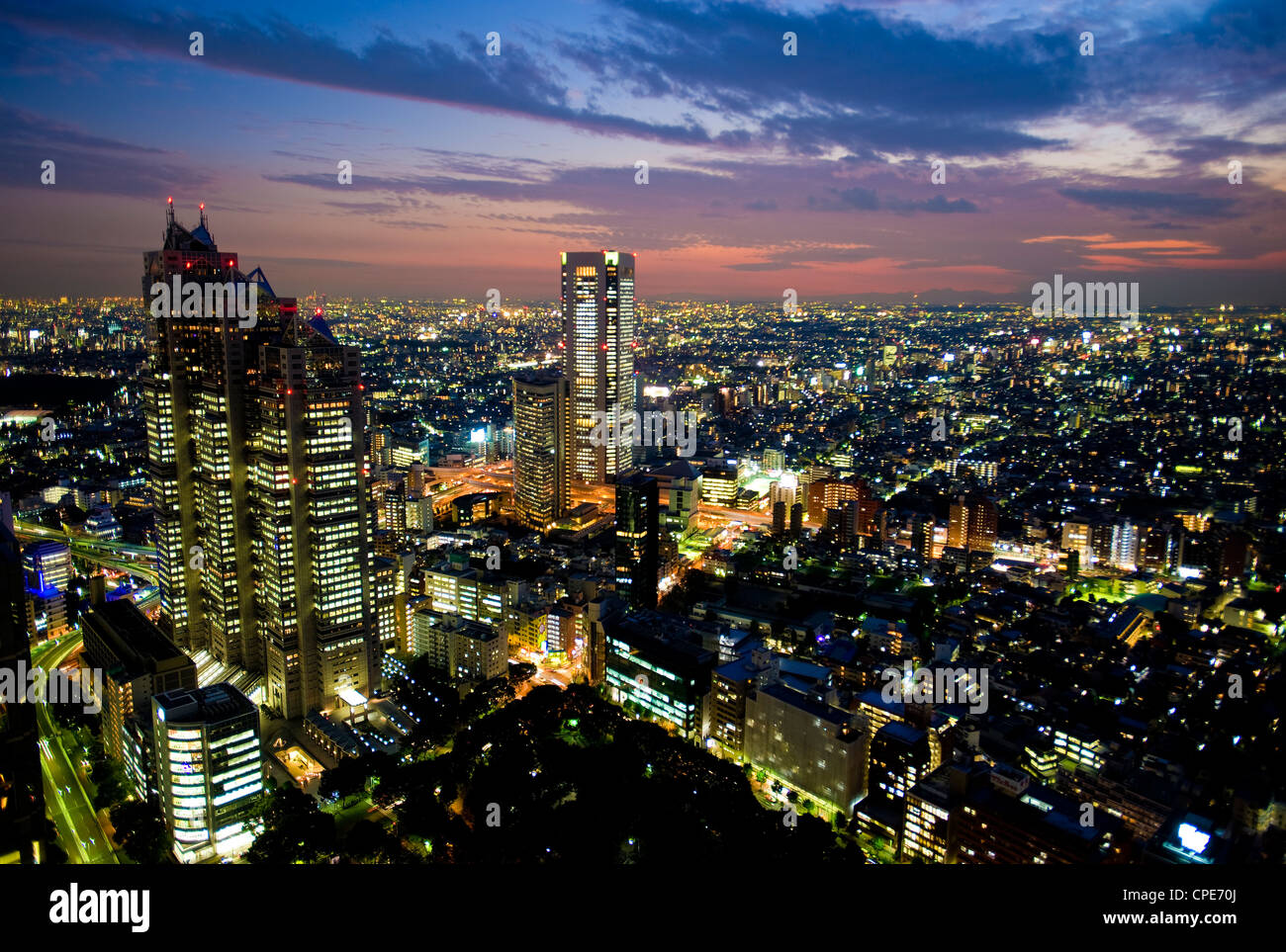 Blick vom Tokyo Metropolitan Building, Shinjuku, Tokio, Japan, Asien Stockfoto