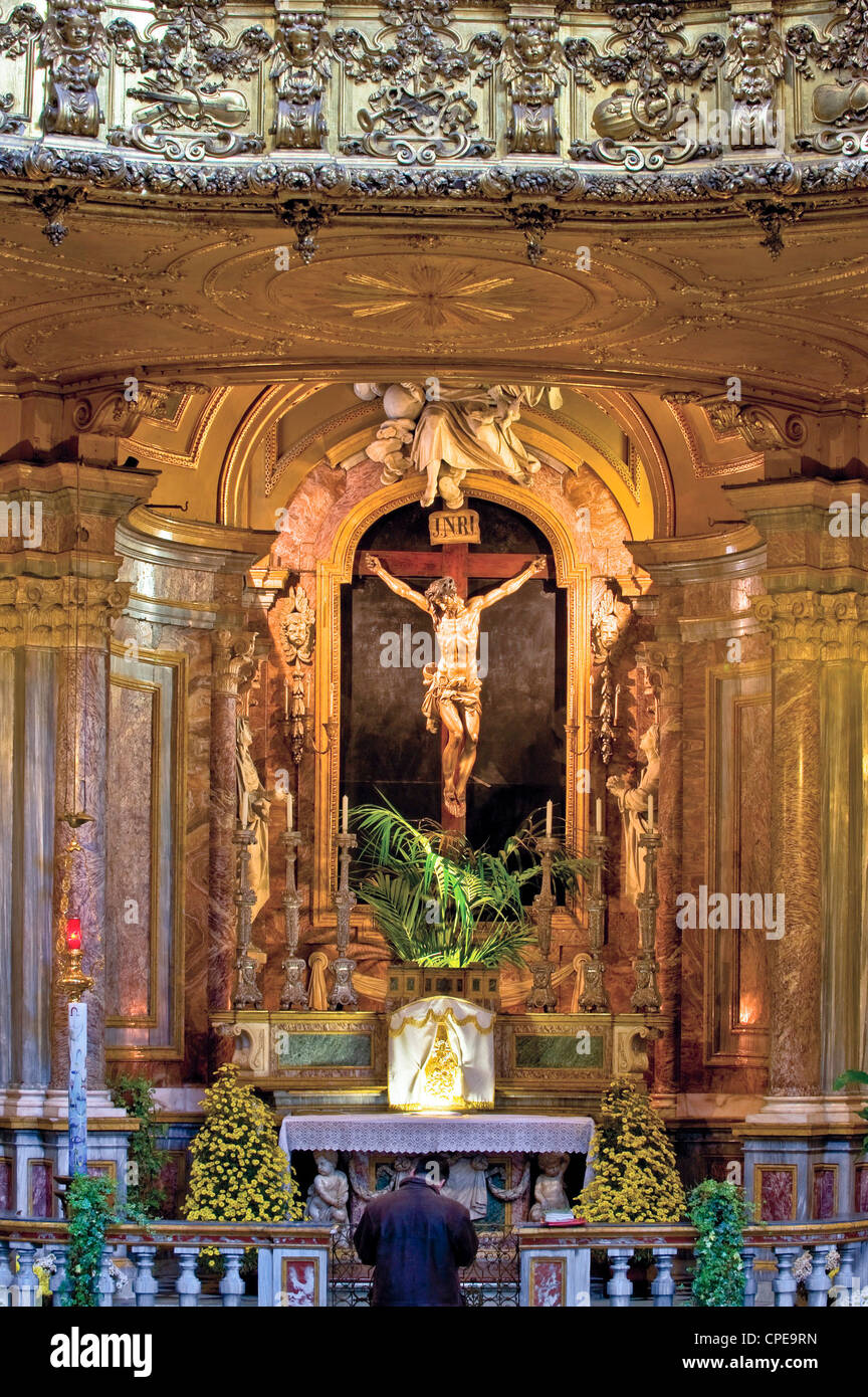 Europa Italien Piemont Turin Kathedrale Kapelle des Heiligen Kruzifix Holzkreuz von Francis Borello 1727 Stockfoto