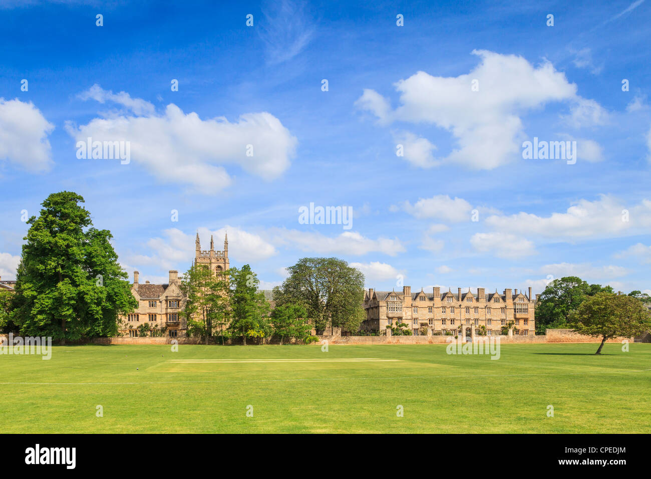 Teil des Merton College in Oxford, in Christ Church Meadow gesehen. Stockfoto
