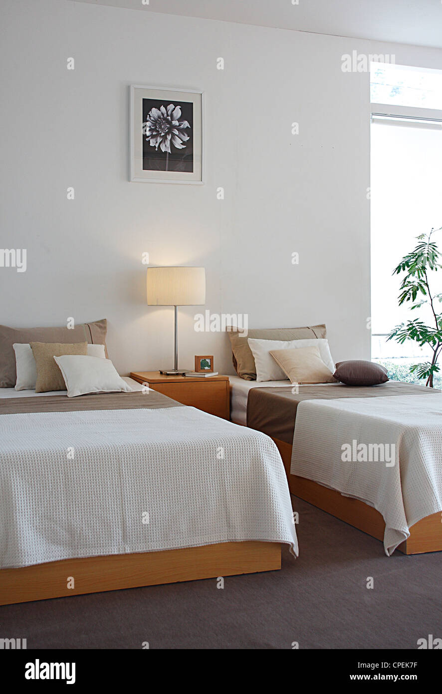 Moderne, ruhige Schlafzimmer-Szene Stockfoto