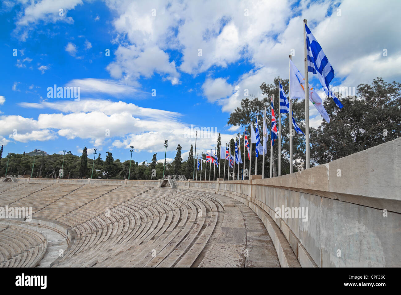 Verschiedene Flaggen wehten für die Olympischen Spiele Stockfoto