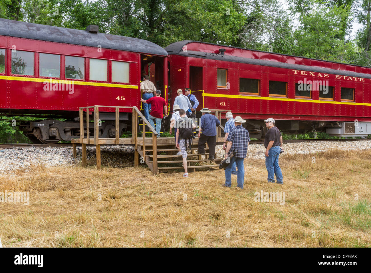 Fotografen beim 2012 Railfest Fotoexkursion Wochenende in der 'Texas State Railroad' Dampflokomotive Bahnfahrt in der Nähe von Rusk, Texas. Stockfoto
