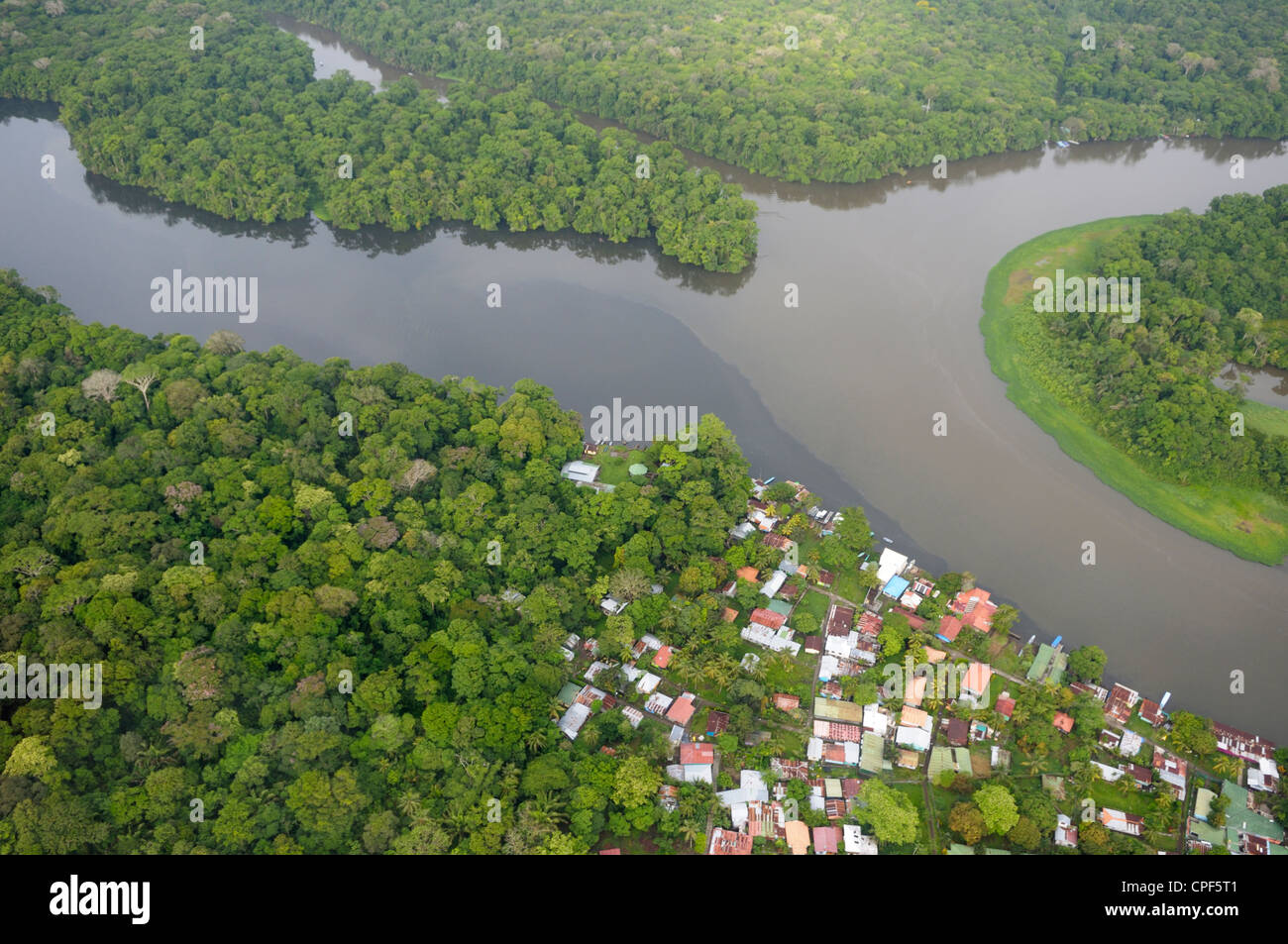 costa rica tortuguero town stockfotos und bilder kaufen alamy