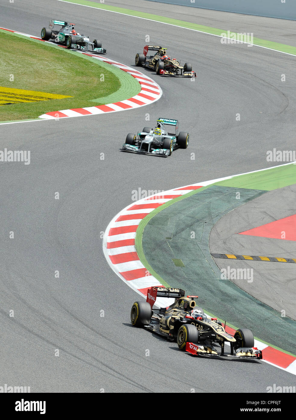 vier Autos Rennen durch Kurve während der Formel 1 Grand Prix von Spanien 2012 Stockfoto