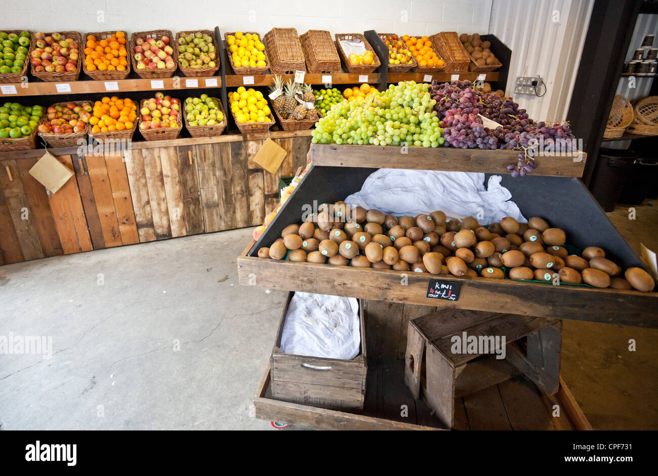 Ein Bio-Obst stall im Borough Market, London, England, UK Stockfoto