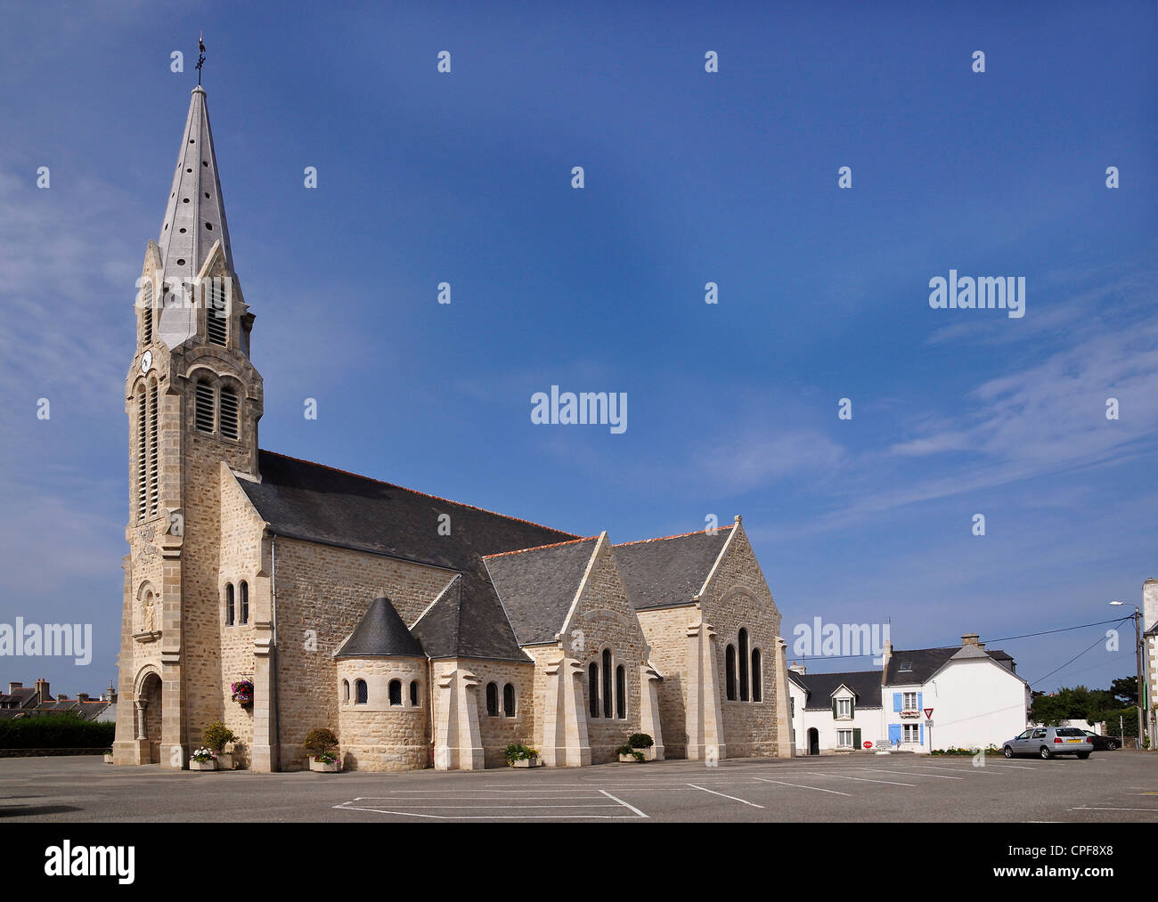 Kirche Saint-Pierre de Quiberon im Département Morbihan in der Bretagne im Nordwesten Frankreichs Stockfoto
