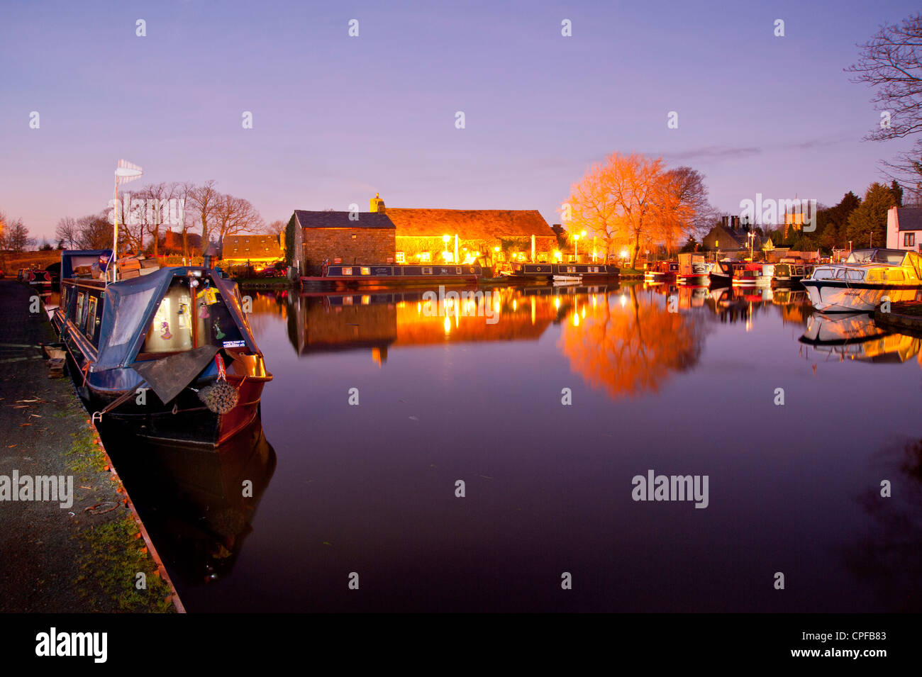 Abend im Tithebarn Becken auf dem Lancaster-Kanal bei Garstang Lancashire England Stockfoto